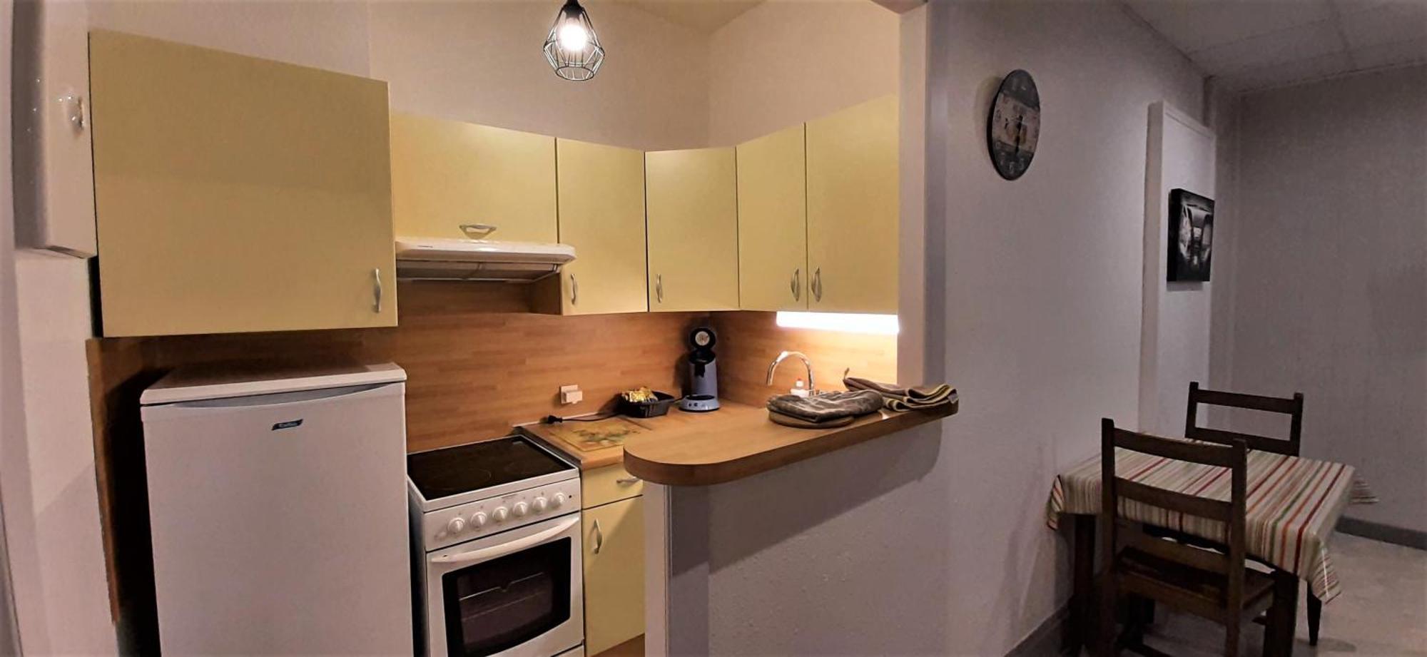 Ecm Continental Appartement Vittel Buitenkant foto