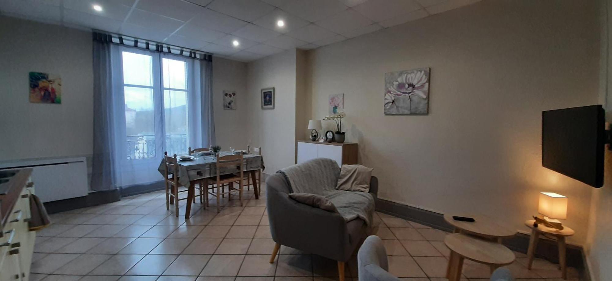 Ecm Continental Appartement Vittel Buitenkant foto