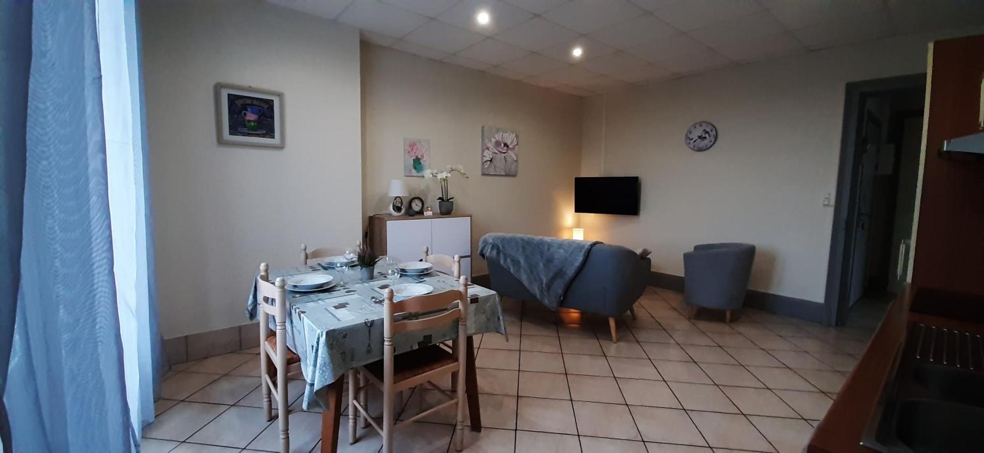 Ecm Continental Appartement Vittel Buitenkant foto