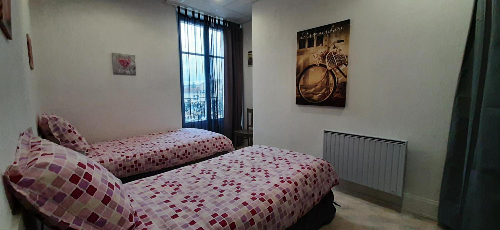 Ecm Continental Appartement Vittel Buitenkant foto