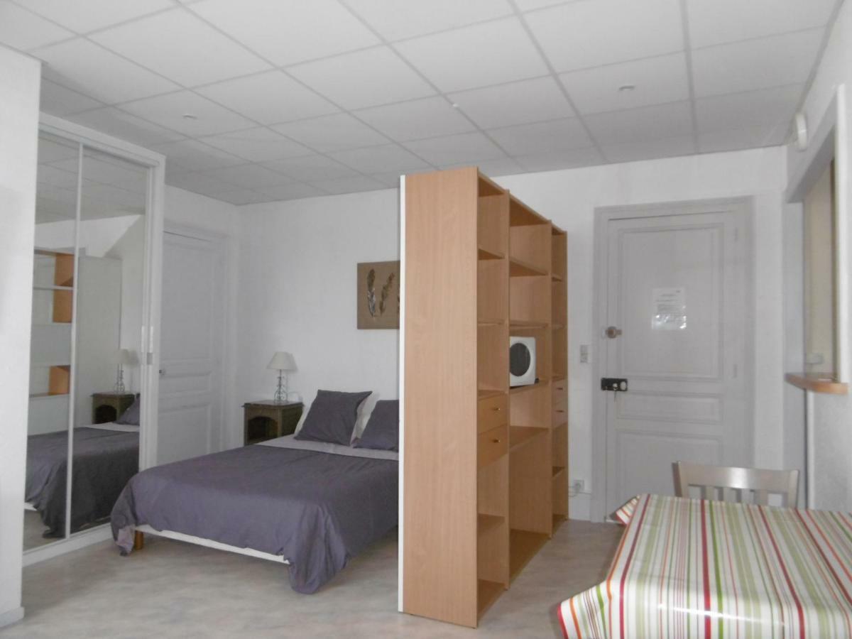 Ecm Continental Appartement Vittel Buitenkant foto